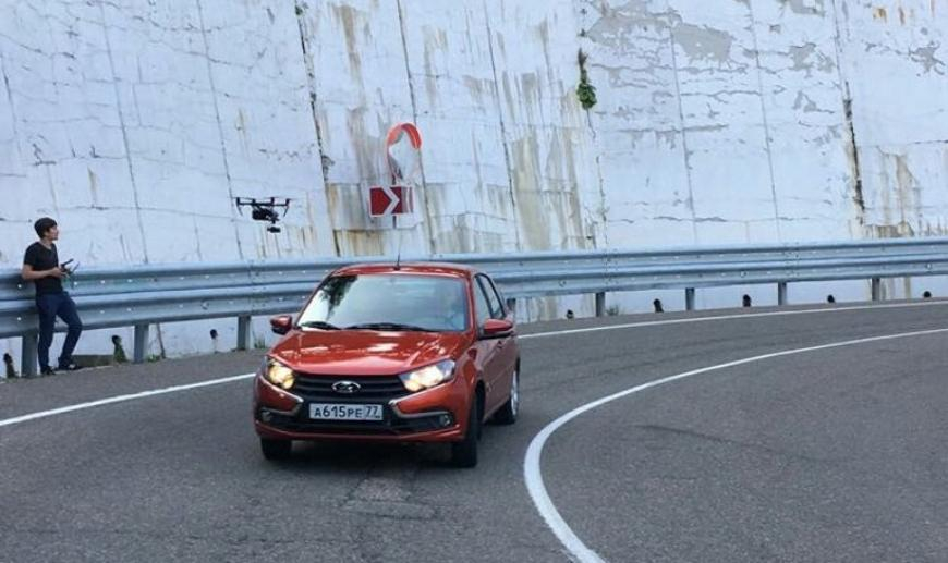 АвтоВАЗ представи новата Лада Гранта, американци я осмяха - това играчка за просяци ли е!?