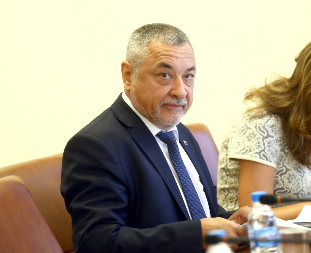 Политолог обясни какви са тънките сметки на Симеонов, който извивал ръцете на Борисов 