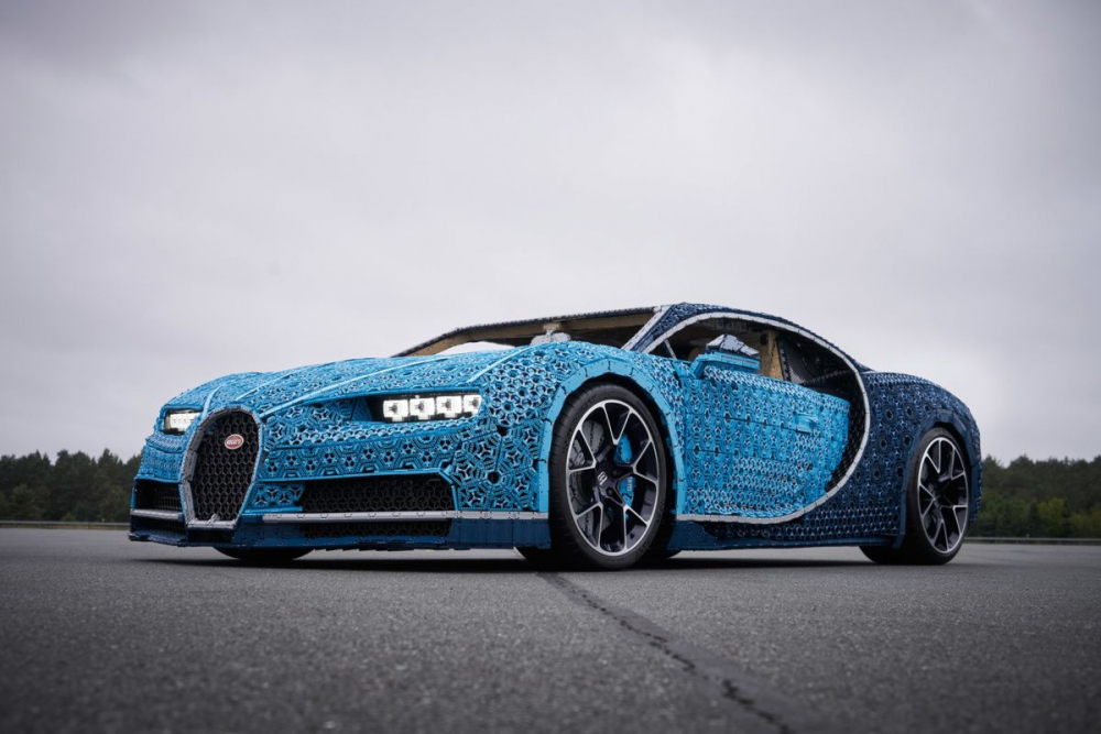 Сглобиха пълномащабен Bugatti Chiron от части на конструктор Lego. И може да се движи! (СНИМКИ/ВИДЕО)