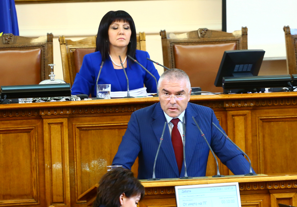 Марешки побесня заради кражба в парламента, не е за вярване какво смърдящо нещо е внесъл! 