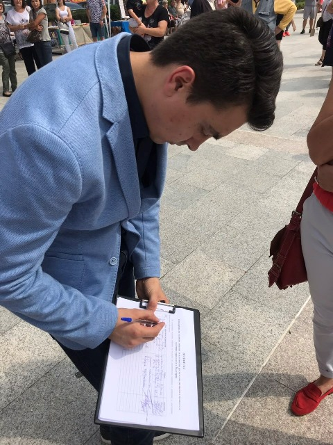 Момчил Неков призова млекопроизводители и преработватели да се обединят, за да се защитят в ЕС българското кисело мляко и бяло саламурено сирене 