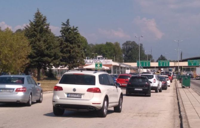 На границата с Гърция вече е ад (СНИМКА)