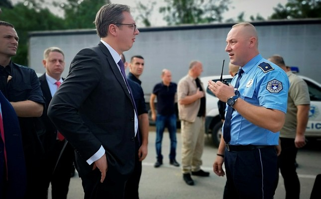 Косовски медии захапаха Вучич: Прославя Милошевич по време на гостуването си 