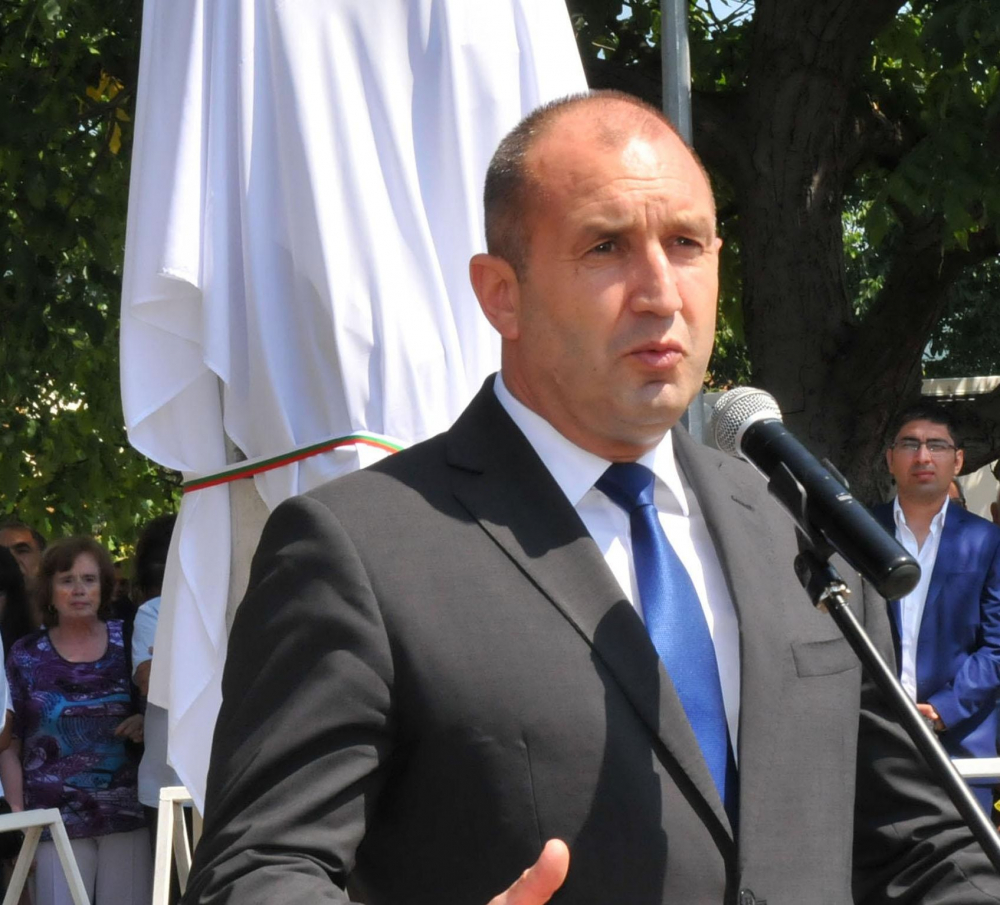 Началникът на кабинета на президента се заяде с БНТ