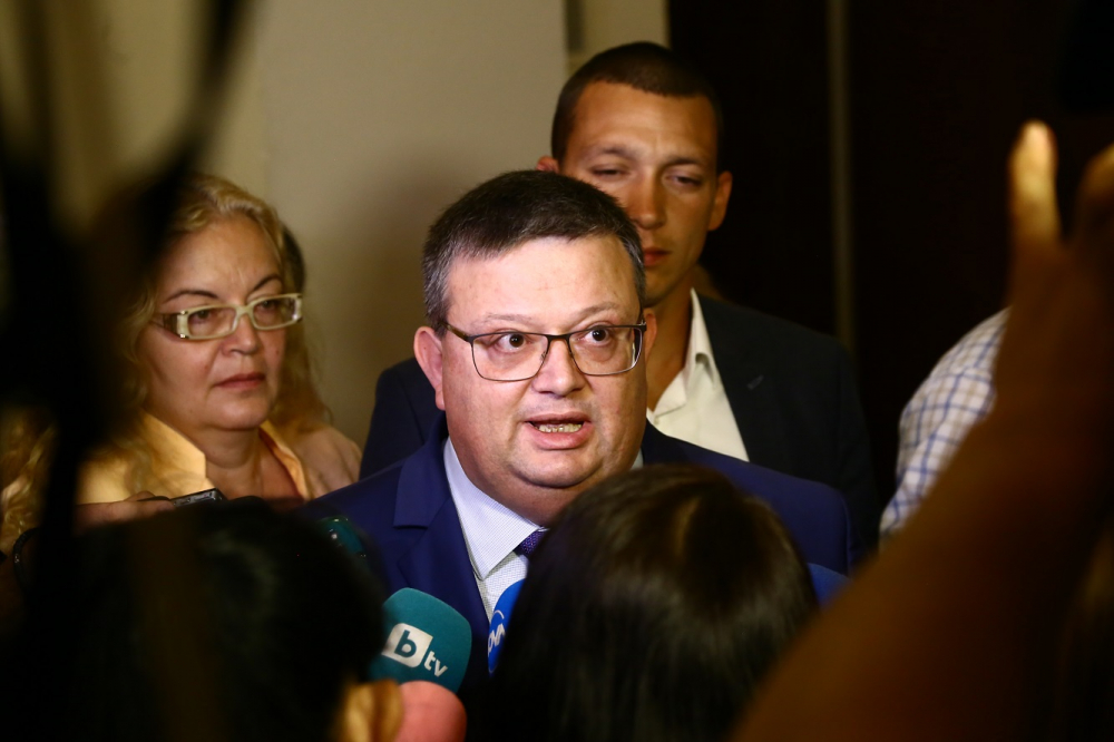 Цацаров иска разследване на Тримата големи в съдебната система: Той, Панов и Чолаков!
