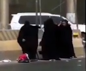 Уникално ВИДЕО! Невиждан женски бой между забулени саудитки