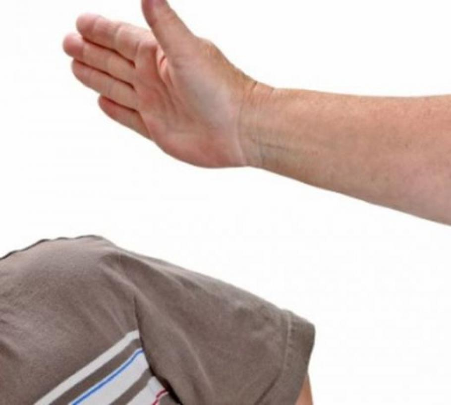 Солено! 1000 лева глоба за офицер, шамаросал 10-годишен