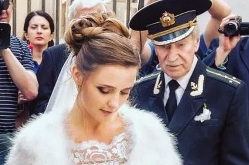 87-годишният Иван се развежда с 27-годишната Наталия! Отказвала му секс, защото се страхувала, че ще забременее (СНИМКИ)