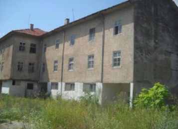 Армията сложи на тезгяха 10 апетитни имота 