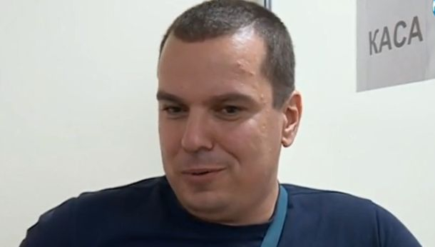 Столичанин плати такса "паркиране" с торба жълти стотинки (ВИДЕО)