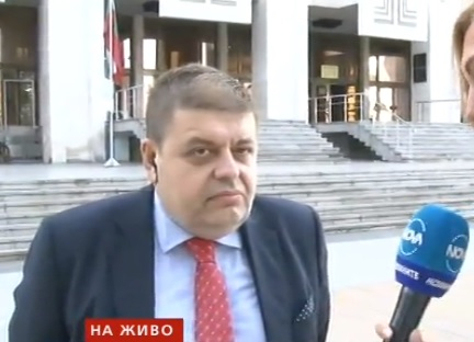 Проговори адвокатът на сина на кмета на Карнобат, обвинен в участие в ОПГ 