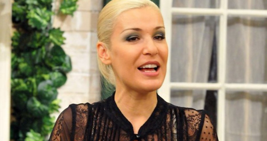Гала на нож с Ева Веселинова! Ето защо я мрази