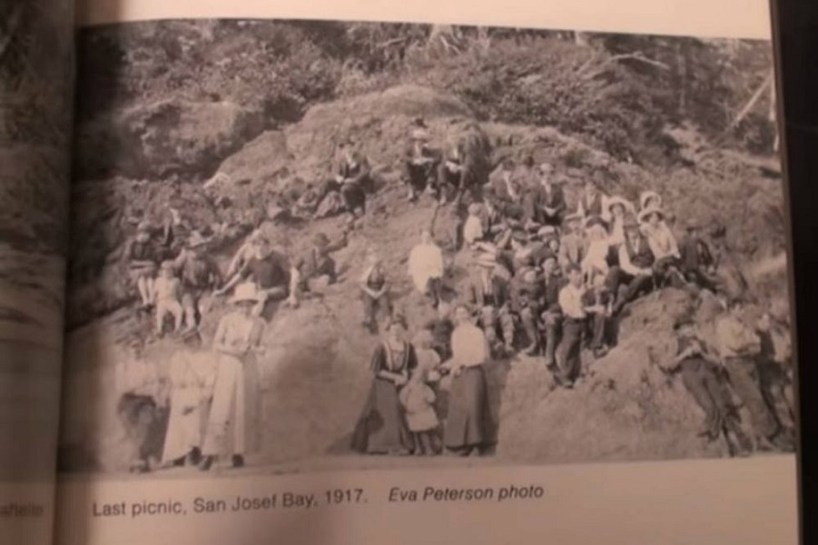 Сензация от архивите: Наистина ли този младеж на снимка от 1917 г. е пътешественик във времето