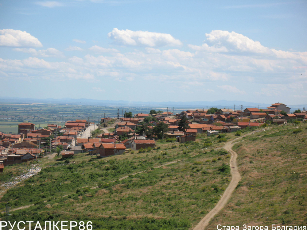 Само в БЛИЦ! Мистерия в Стара Загора, уловиха НЛО в небето над града (СНИМКА)