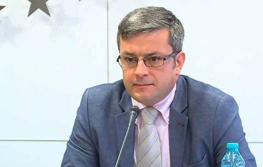 Тома Биков направи дисекция на евродепутатите на Нинова заради Орбан и разкри кой лаф важи за г-жа Лъжа!