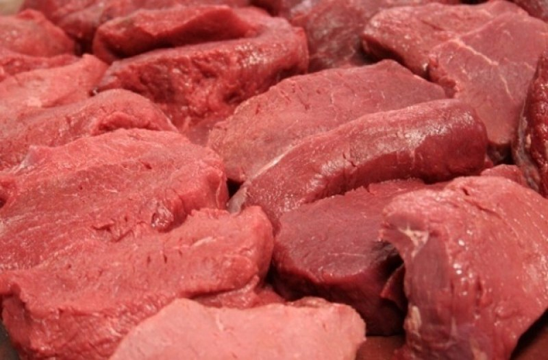 Тровят ни с храна в заведения и магазини! Иззеха над 30 000 кг негодни продукти