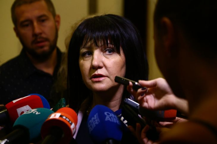 Денят е почивен: За пореден път липса на кворум провали заседанието на парламента