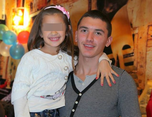 22-годишният Дейвид изчезна мистериозно в Испания, притеснената му майка го търси под дърво и камък