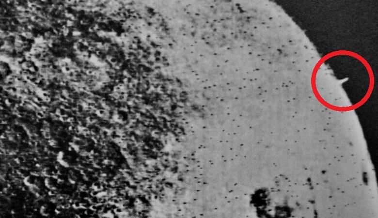 Уфолози направиха сензационно откритие на Луната с помощта на Google Moon (ВИДЕО)