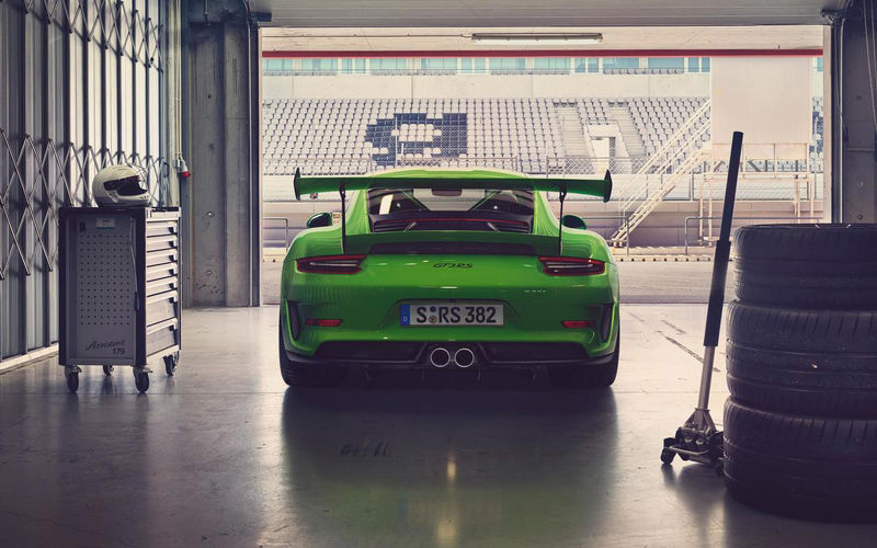 Porsche 911 GT3 RS на грунд: Без асфалт не струва пукната пара (ВИДЕО)