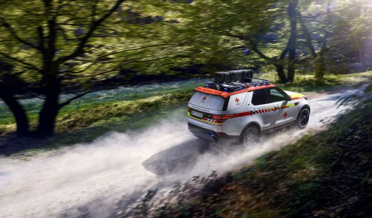 Животоспасяващ Land Rover Discovery се присъединява към автопарка за спешни случаи на Червения кръст
