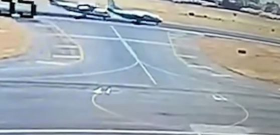 ВИДЕО показва ужаса в Хартум! Ето как се сблъскват двата самолета 