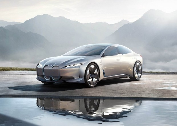 BMW разкри голяма тайна! Каза кога е дебютът на електромобила i4 (СНИМКИ)