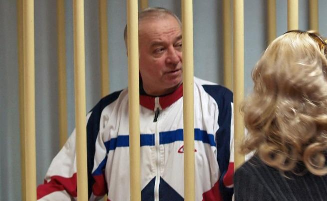 Историята на Скрипал или как с „меден капан” и млада засукана мома полковникът от ГРУ е прикоткан от Ми-6 (СНИМКИ)