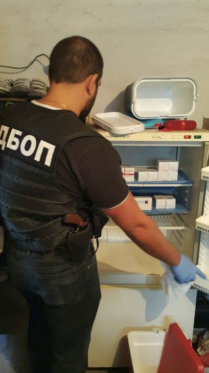 Няма да повярвате на какво се натъкнаха разследващите при акцията срещу злоупотребите с лекарства (СНИМКИ/ВИДЕО)