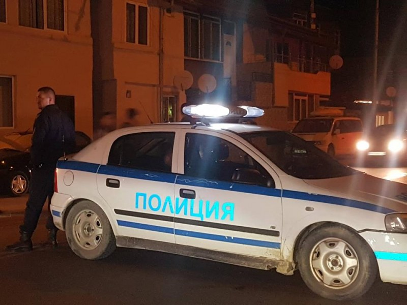 Съмнителен тип обикаля пловдивски квартал, снима терасите на хората и заплашва