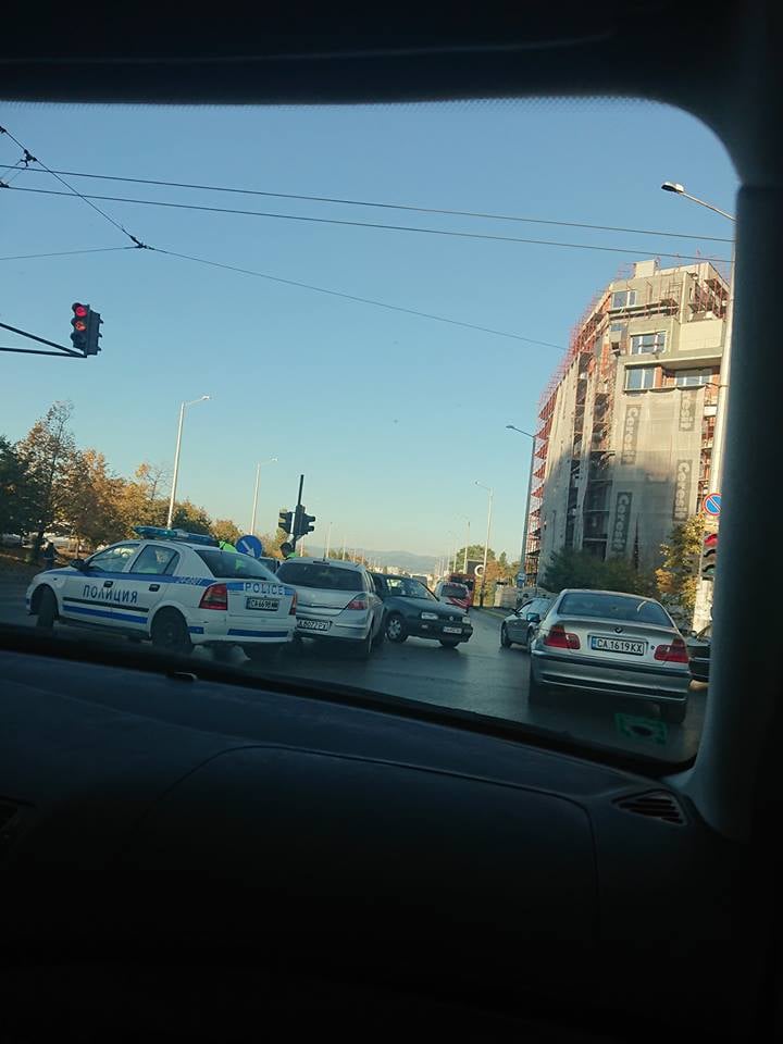 Първо в БЛИЦ! За 24 часа нещо страшно се случи на това столично кръстовище (СНИМКИ)