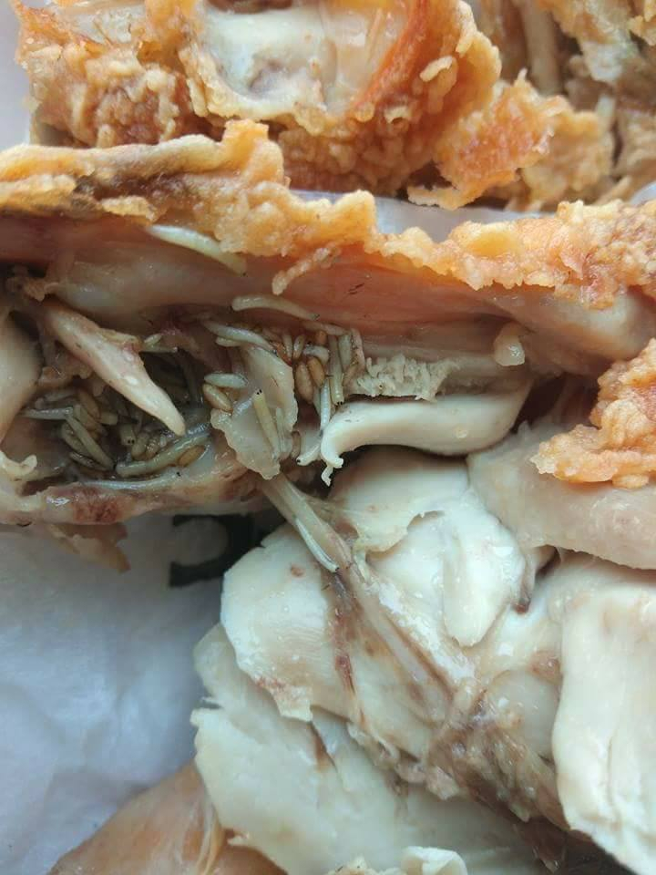 Мрежата изпадна в ужас от тези гнусни СНИМКИ 18+ на пилешко от KFC
