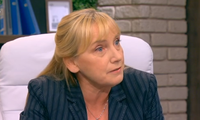 Елена Йончева си тръгна бясна от bTV, хвърли микрофона заради въпрос на Хекимян 