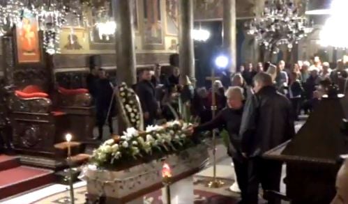 В бял затворен ковчег погребват Виктория, убита жестоко от Северин (СНИМКИ)