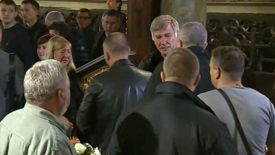 Разтърсващи СНИМКИ от погребението на Виктория!