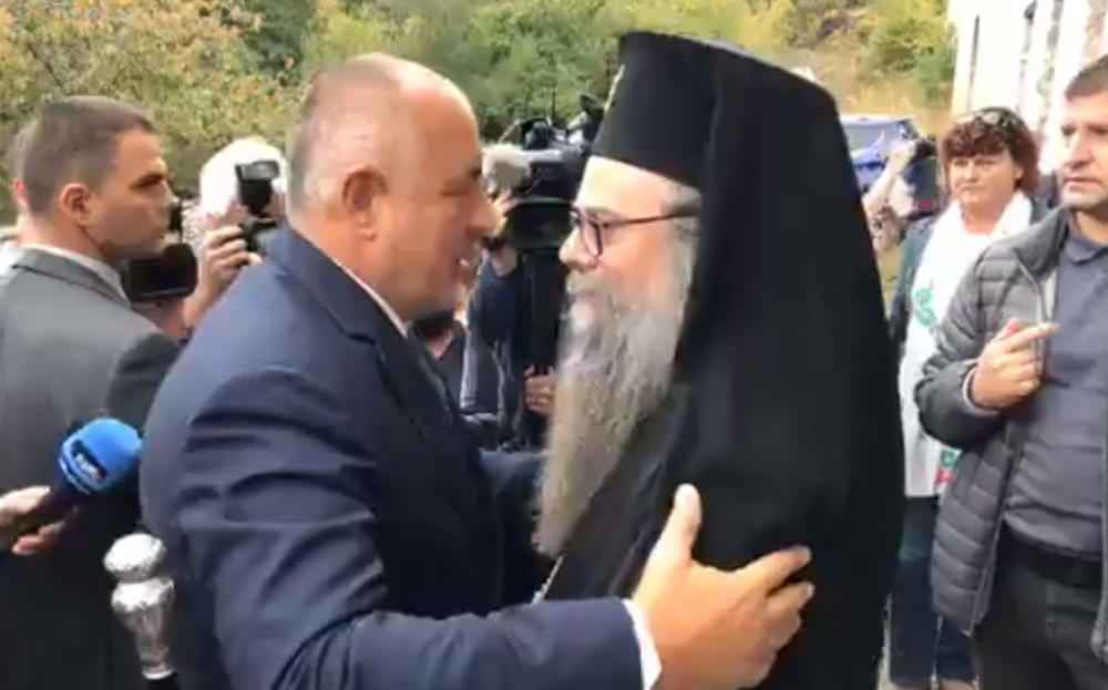Борисов от манастира „Света Петка“: Господ напред и ние по него (СНИМКИ/ВИДЕО)