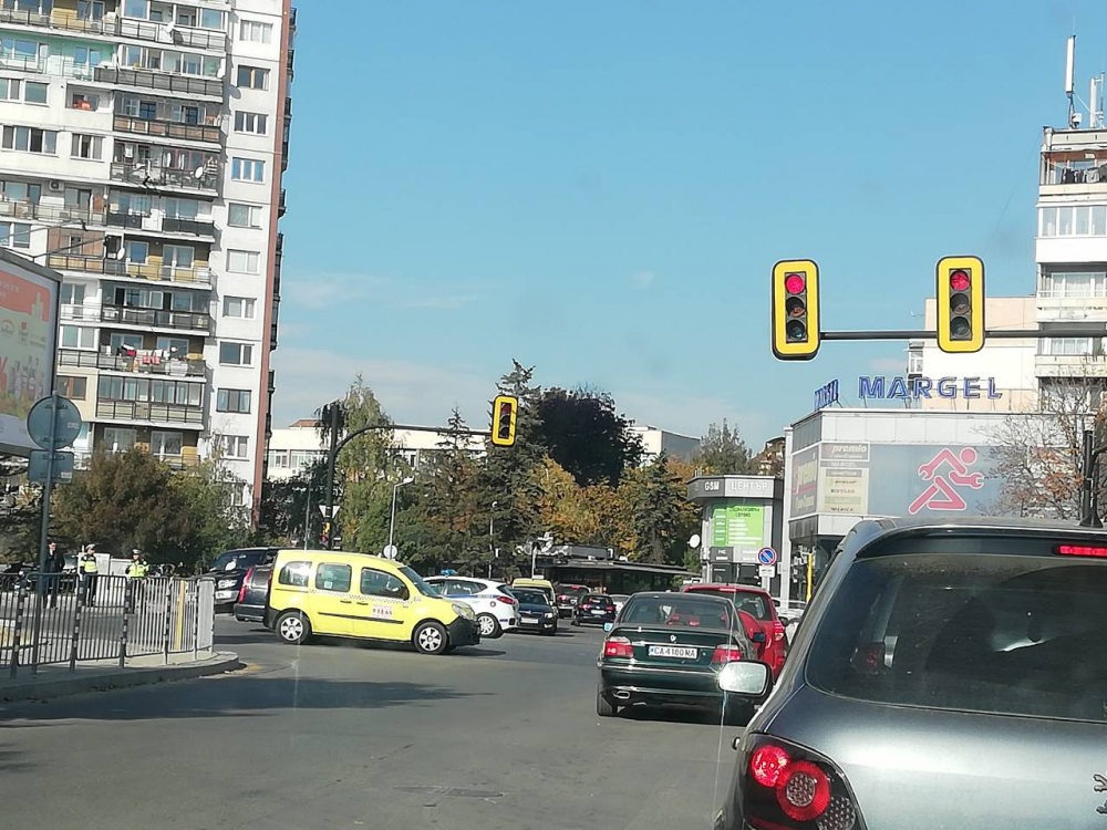 Първи СНИМКИ и кървави подробности за мелето с бременна жена, парализирало части на София
