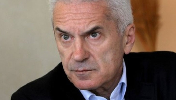 Сидеров с остра реакция срещу Валери Симеонов, който призова БПЦ да признае украинската църква за независима
