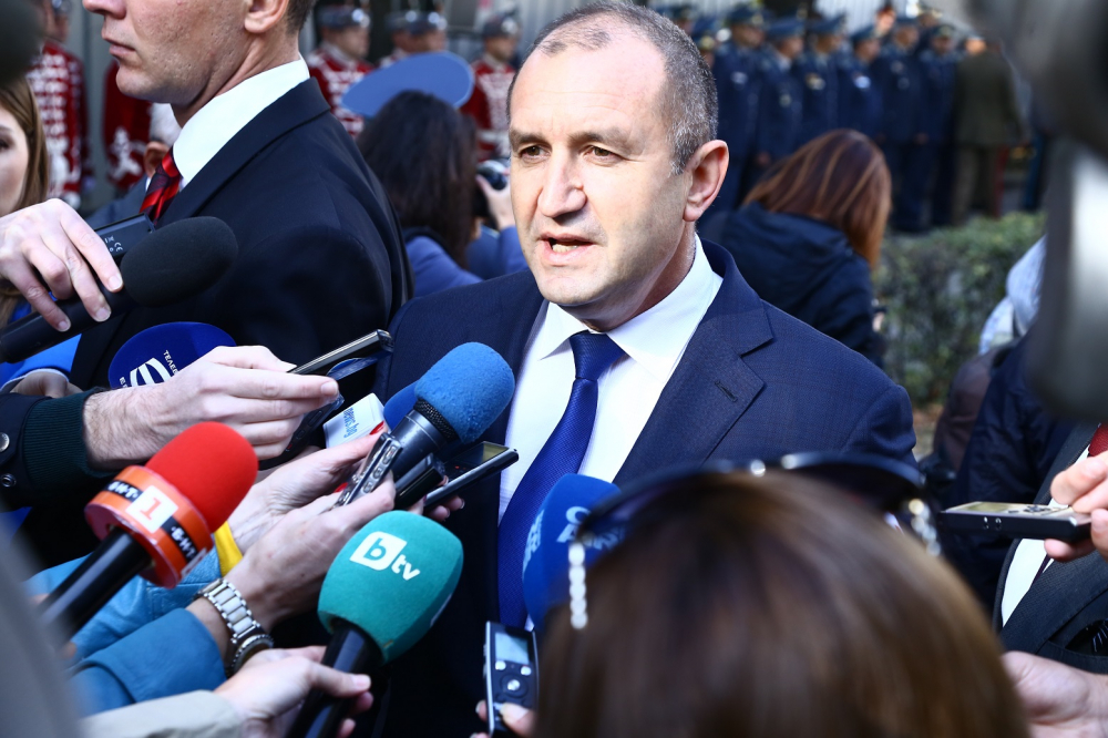 Президентът Радев е на важно посещение