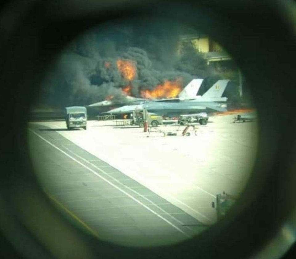 Механик откри стрелба с оръдие "Вулкан" на F-16 и взриви друг изтребител в база на ВВС на Белгия (СНИМКИ)