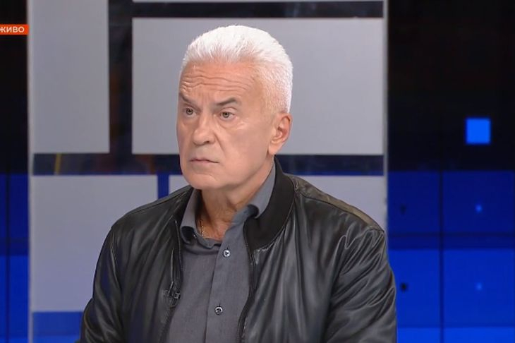 Сидеров: Симеонов започна да открива и закрива автокефални църкви, сякаш са дискотеки на Слънчев бряг