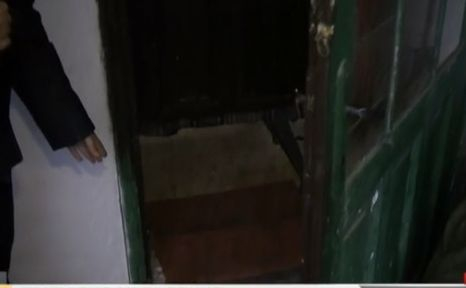 Кръвта на смазания от бой дядо Георги още стои по вратата му, крадецът се подплашил и избягал, но после…