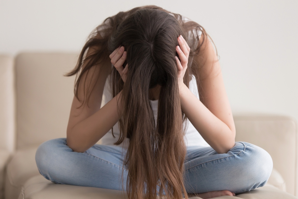 Още една! 15-годишна от Петрич избяга по любов, търсят я с полиция 