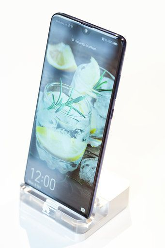 Двата най-нови модела на HUAWEI вече са в продажба от VIVACOM
