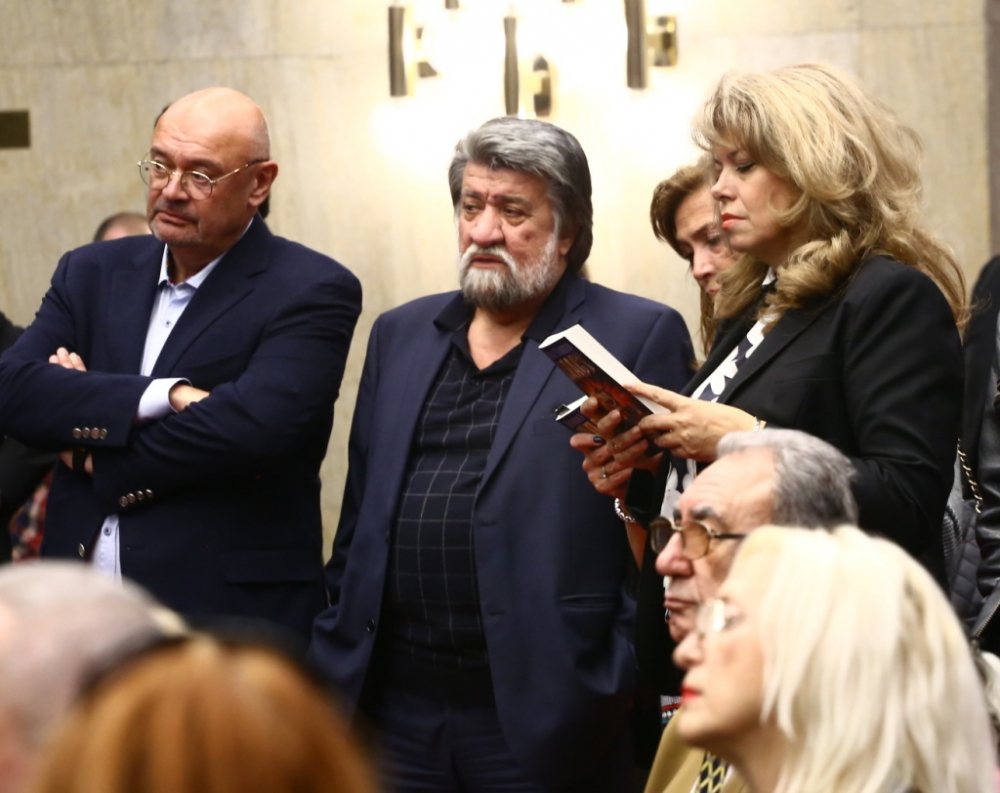 Тошо Тошев представи новата си книга "Власт" пред видни политици, общественици и известни личности, много от които се познаха в романа (СНИМКИ)