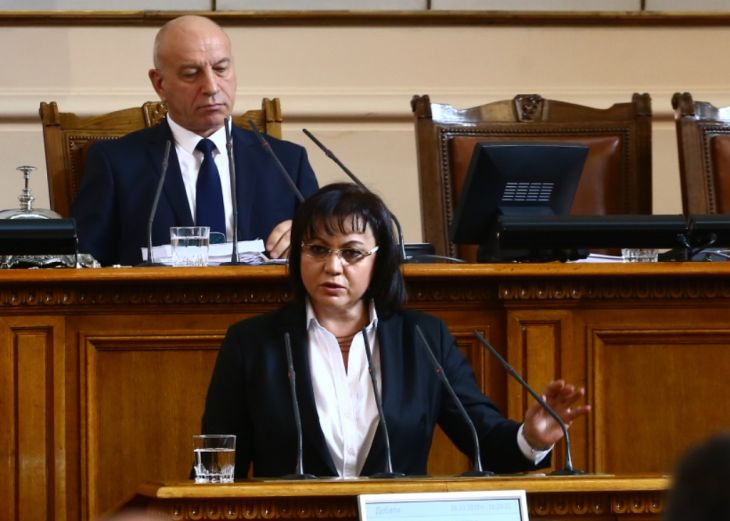 Нинова: Няма да се разберем за хората с увреждания без оставката на Симеонов 