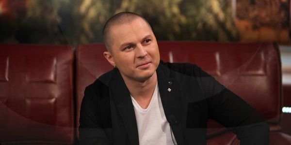 Гъмзата си купи джип за колосална сума и си прави каквото си иска