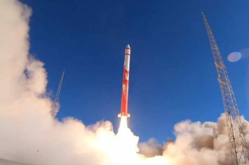 Китайци с неуспешен опит да излязат в орбита
