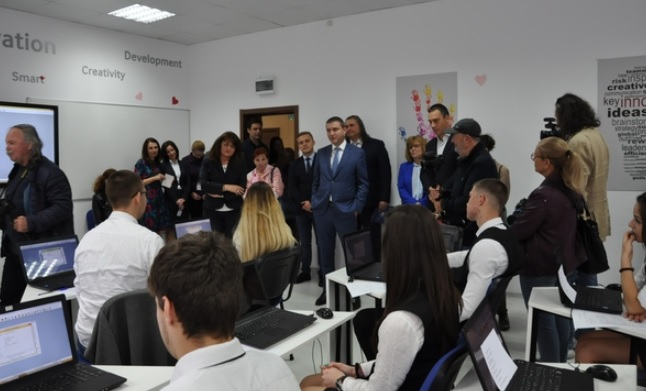 Бъдещи финансисти попитаха Горанов какво е нужно, за да станеш министър, а той ги шокира с отговора