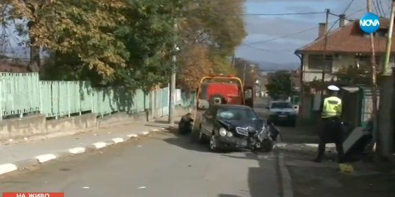 Първа СНИМКА на келеша Алекс, който с Мерцедеса си окървави Карнобат! Появи се шокираща версия за касапницата, а ромът-шофьор бил...